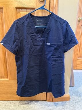 FIGS Navy V-Neck Women's Scrub Top
